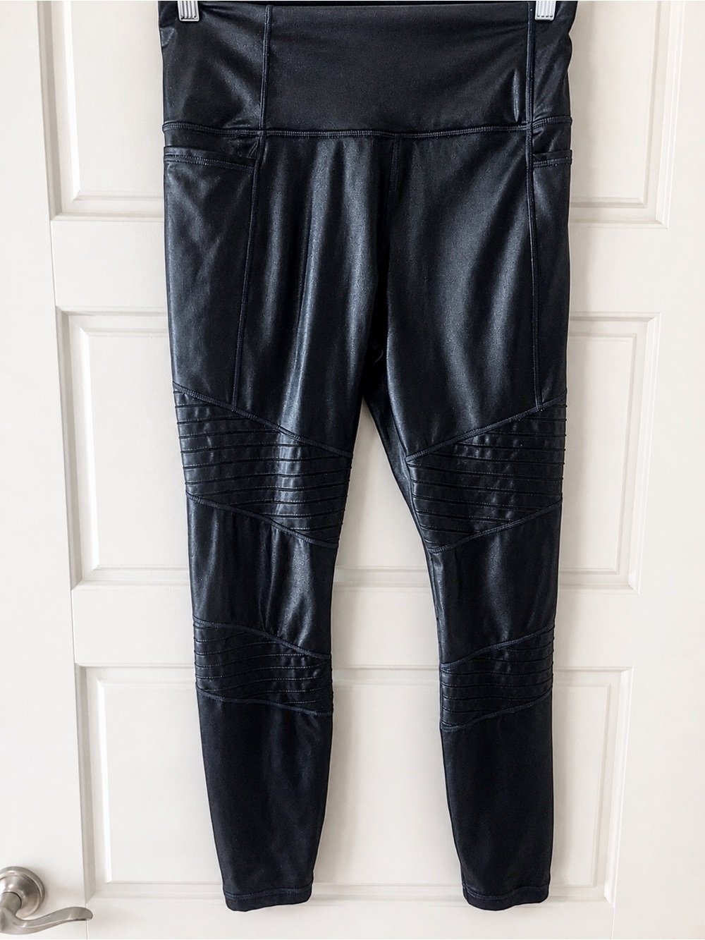 Athleta Inclination Moto Tight Leggings Black Faux Leather Shine Women’s Size M